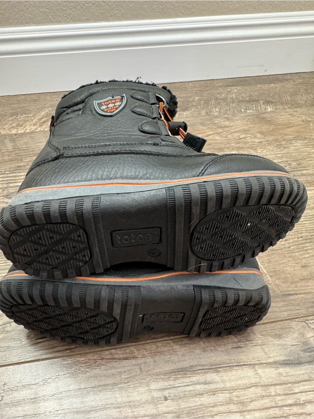 Totes Buster Kids Snow Boots Size 13 Black Orange Faux Fur Lined Winter - Picture 7 of 9